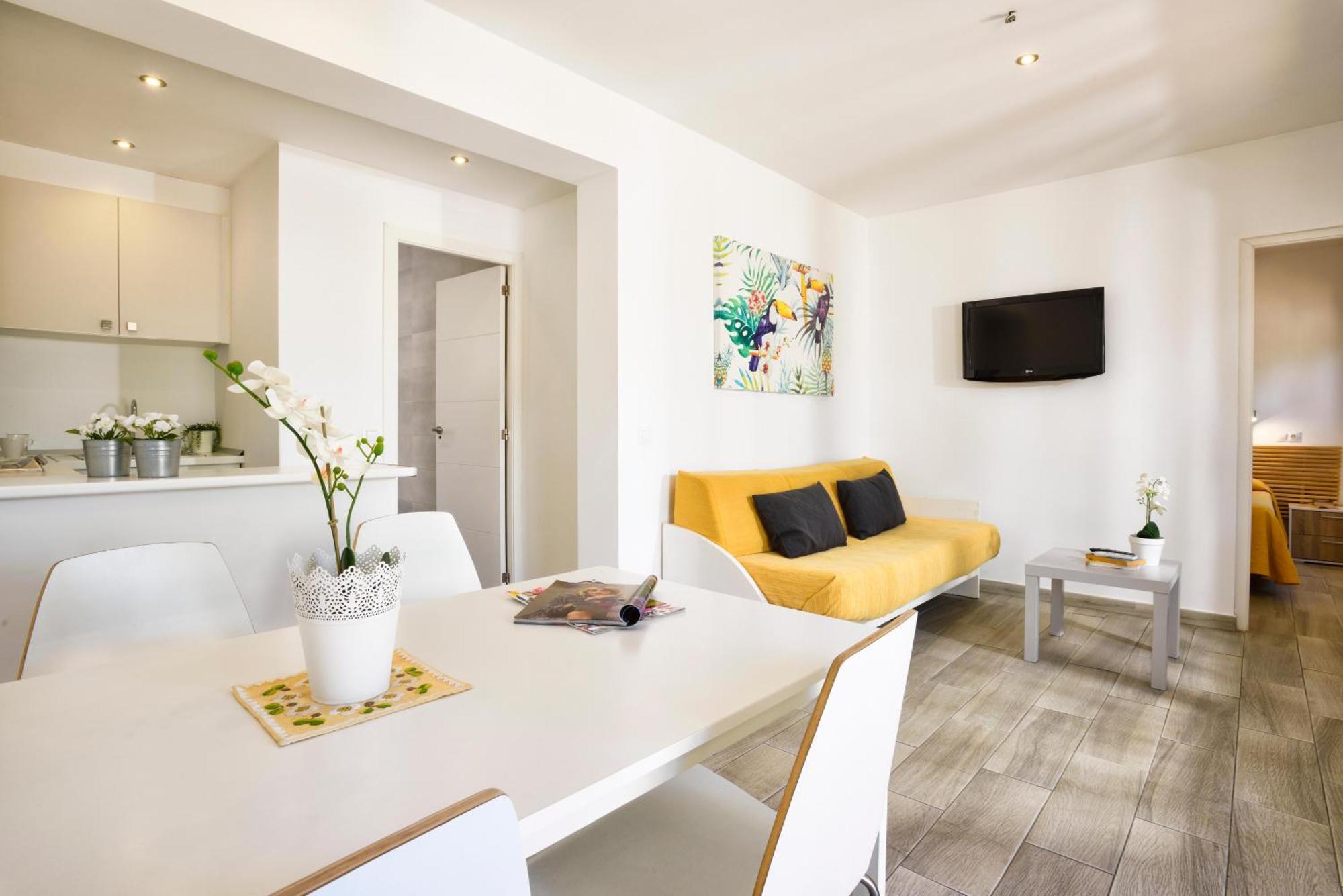 Naika Studios & Apartments Пальма Нова Экстерьер фото