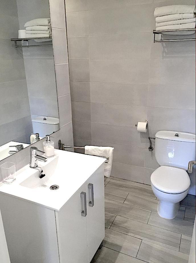Naika Studios & Apartments Пальма Нова Экстерьер фото